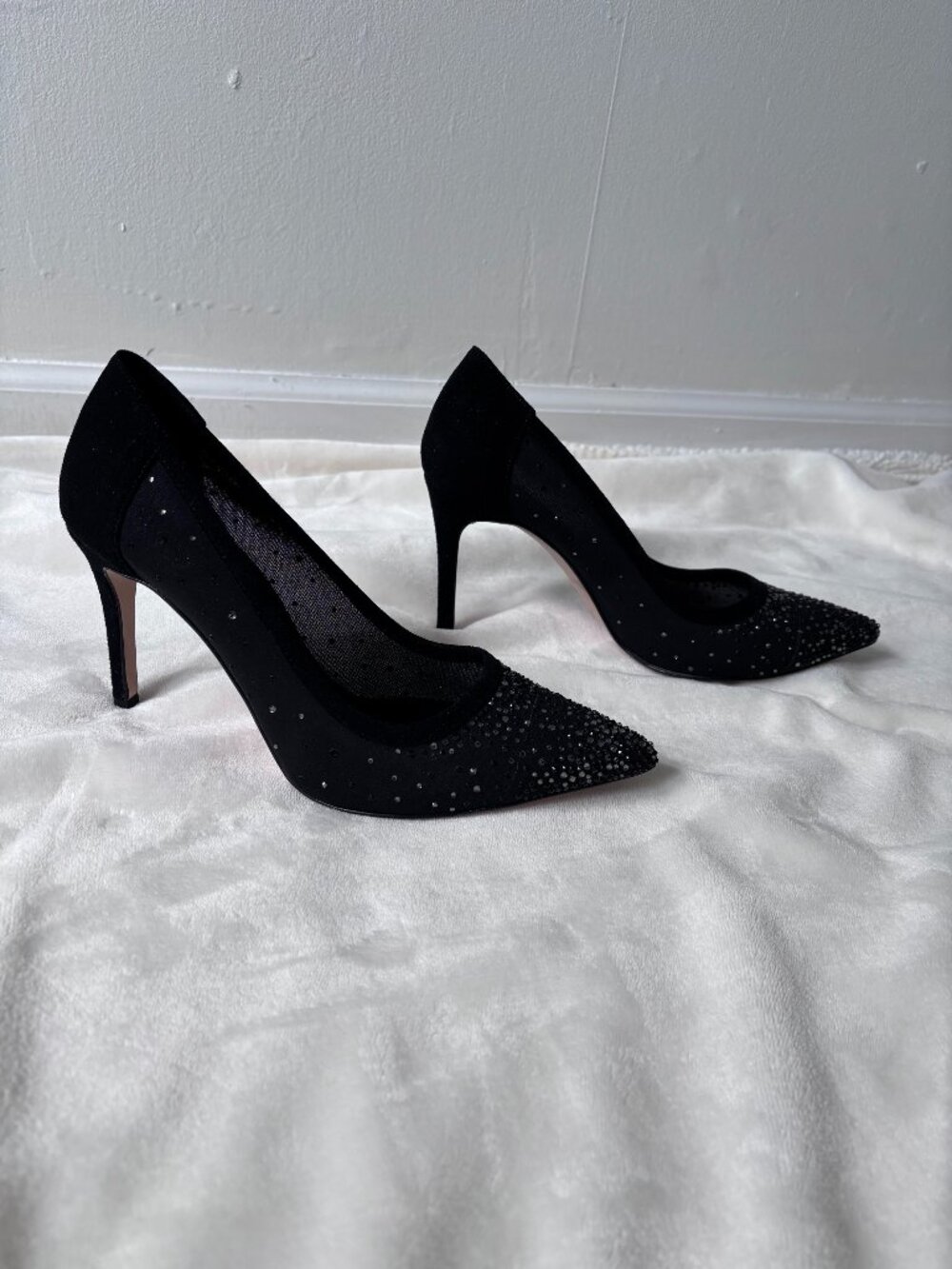 Ted Baker London Black heels